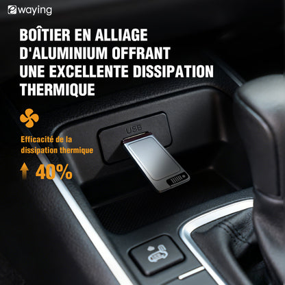 L'adaptateur 2 en 1 pour CarPlay et Android Auto convertit une connexion filaire en une connexion sans fil et est compatible via USB avec les véhicules équipés de CarPlay ou d'Android Auto.